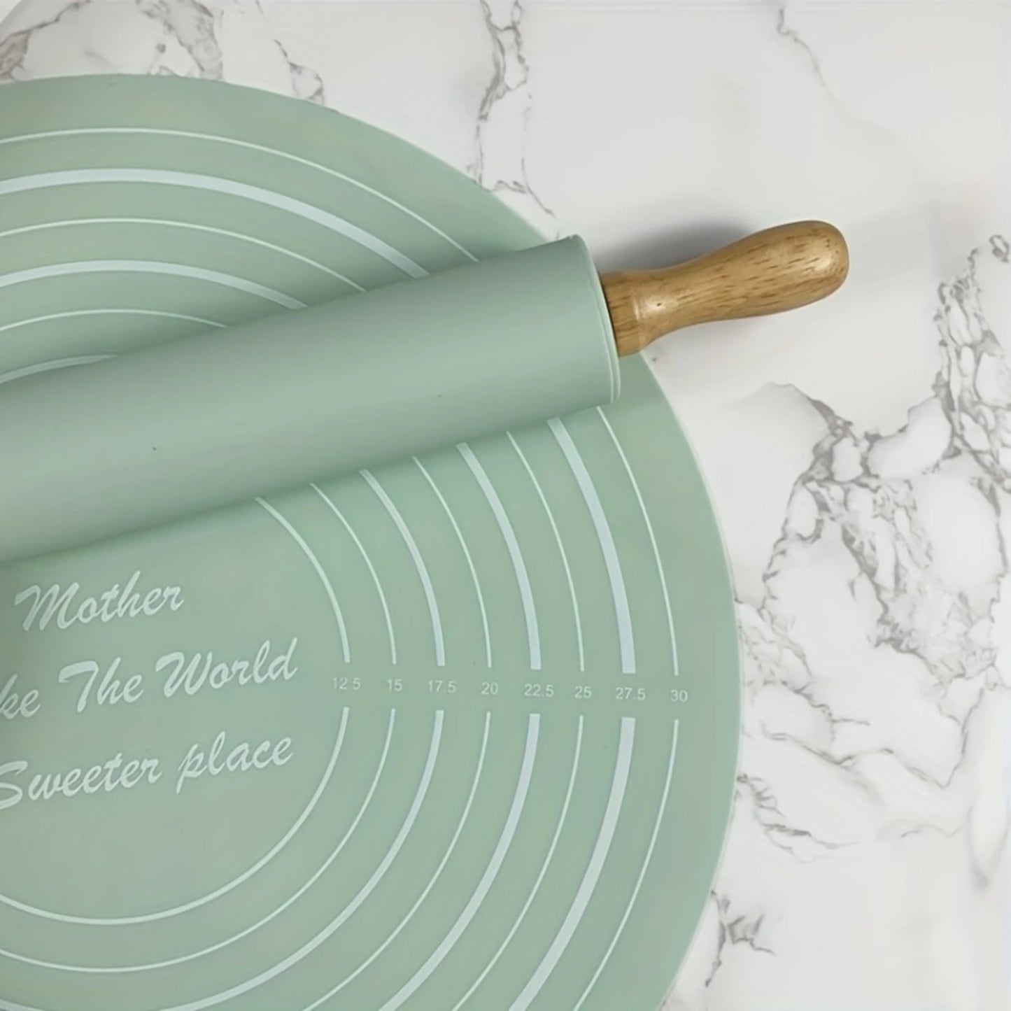 Silicone Rolling Pin & Round Pastry Mat